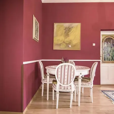 V Samem Srdci Prahy Apartment