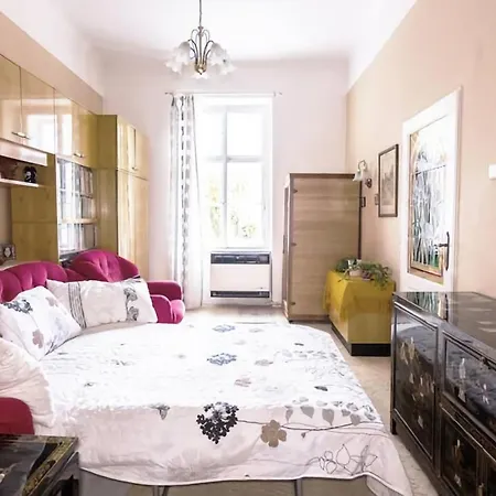 Apartment V Samem Srdci Prahy *